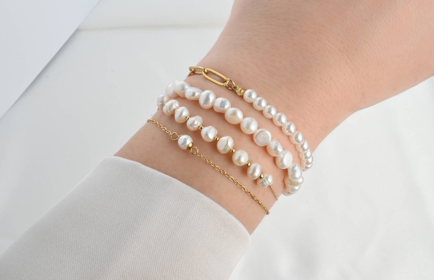 Pearl & Paperclip Bracelet