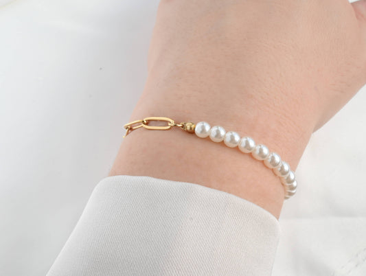 Pearl & Paperclip Bracelet